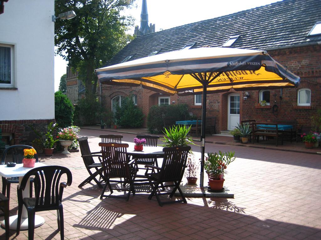 Landgasthof Simke Hotel Rietz Neuendorf Luaran gambar